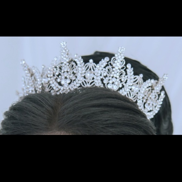 JULIET SWAROVSKI BRIDAL CROWN - Picture 1 of 2